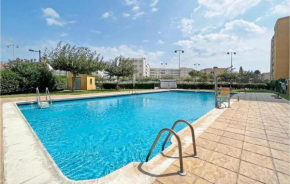 2 Bedroom Cozy Apartment In Canet Den Berenguer